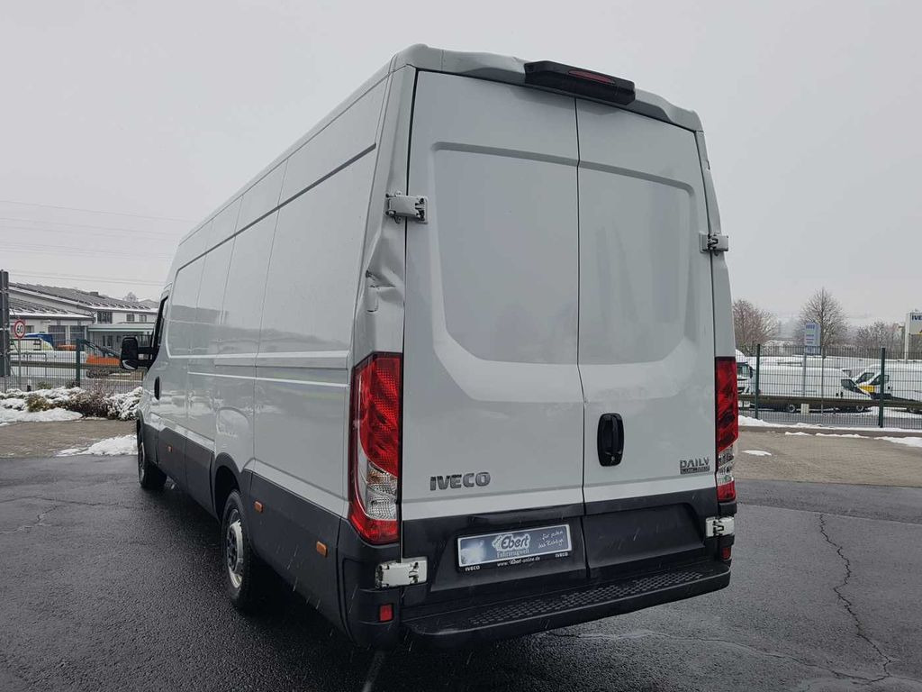 Iveco Daily 35 S16 A8 V *Klima*Automatik*L4.100mm* Iveco Daily 35 S16 A8 V *Klima*Automatik*L4.100mm* - Varevogn: billede 4 Iveco Daily 35 S16 A8 V *Klima*Automatik*L4.100mm* Iveco Daily 35 S16 A8 V *Klima*Automatik*L4.100mm* - Varevogn: billede 4