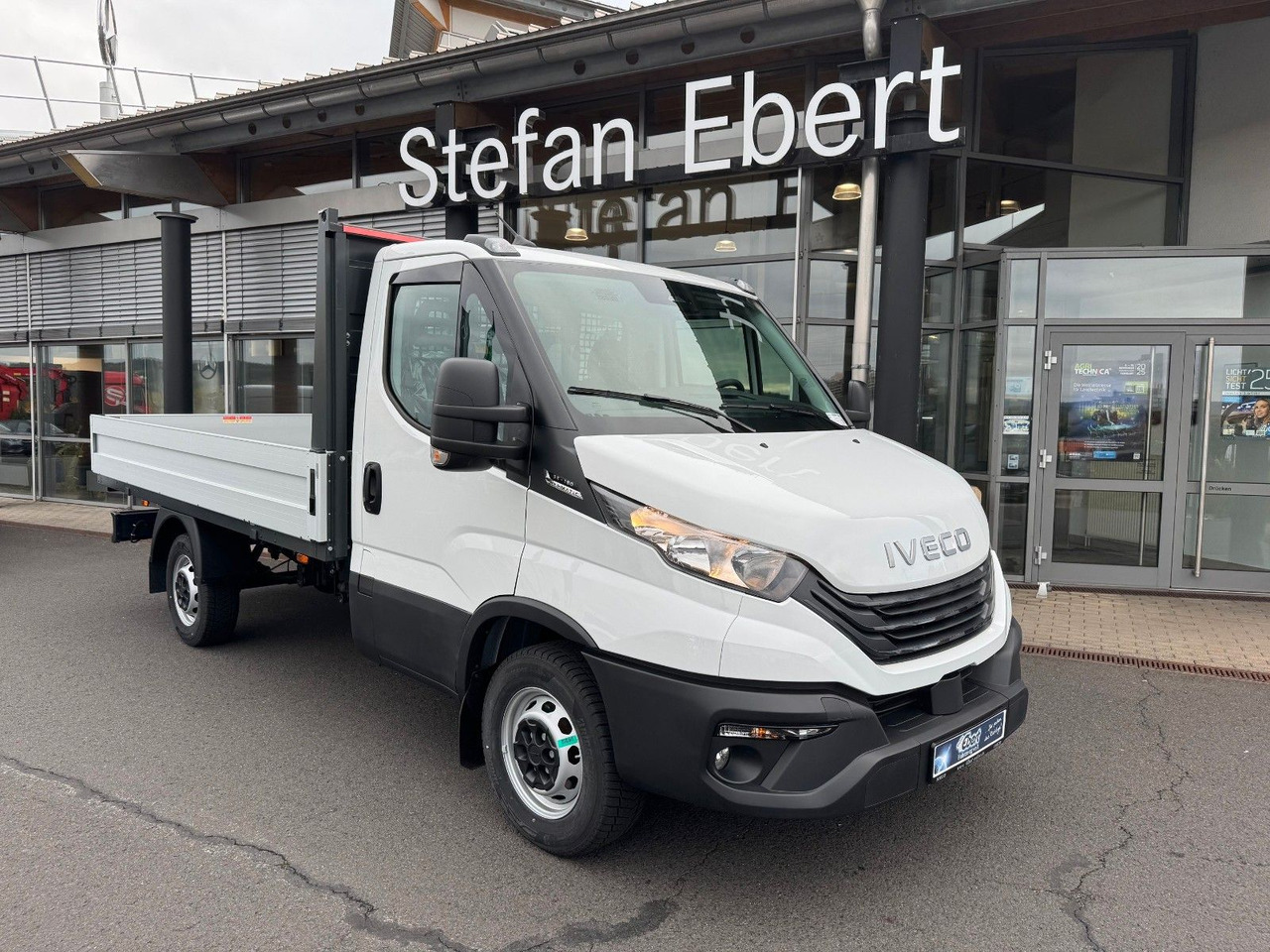 Iveco Daily 35S16 A8 *R3.450mm*Automatik*AHK*Kamera* - Ladbil: billede 1 Iveco Daily 35S16 A8 *R3.450mm*Automatik*AHK*Kamera* - Ladbil: billede 1