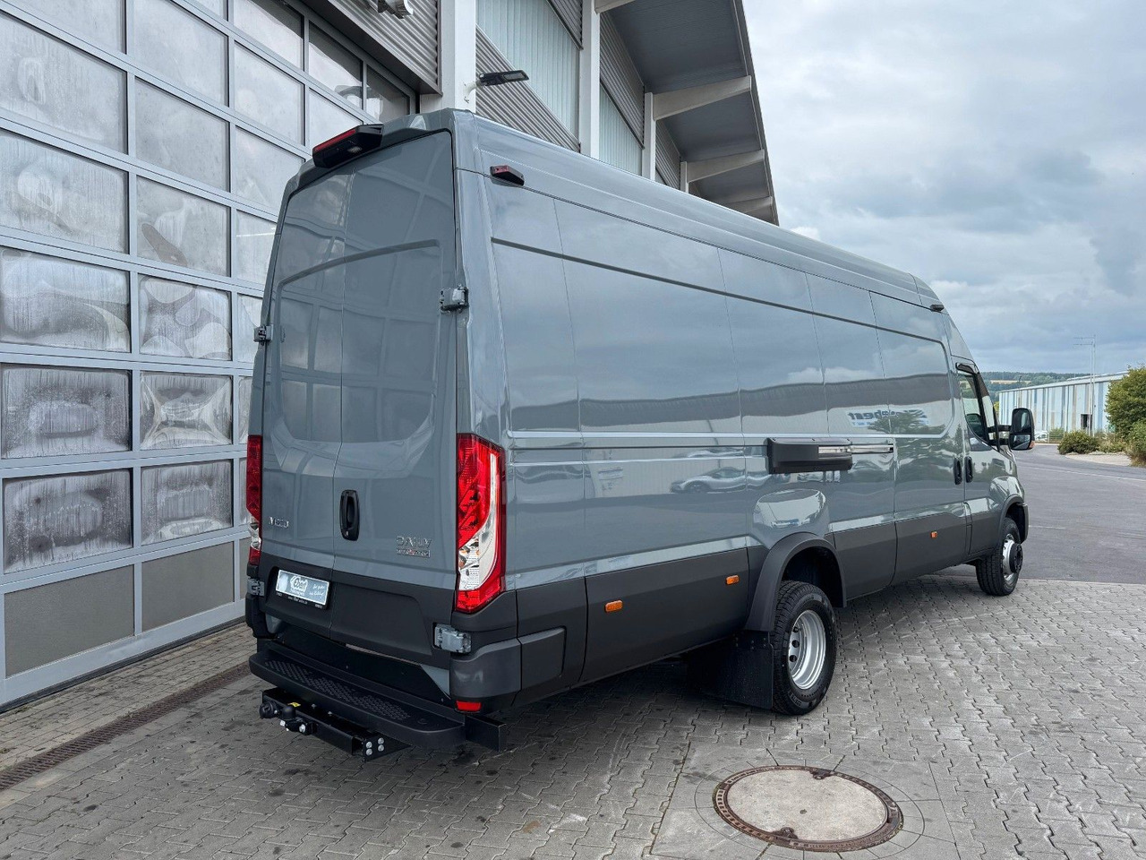 Iveco Daily 70C21 3.0L *L4*H3*Automatik*LED*Luft* 2x - Varevogn: billede 4 Iveco Daily 70C21 3.0L *L4*H3*Automatik*LED*Luft* 2x - Varevogn: billede 4