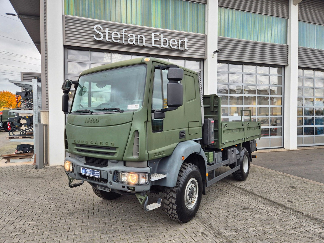 Iveco Eurocargo ML100E22WM-BW 4x4 Pritsche L-Haus Bett - Lastbil med lad: billede 3 Iveco Eurocargo ML100E22WM-BW 4x4 Pritsche L-Haus Bett - Lastbil med lad: billede 3