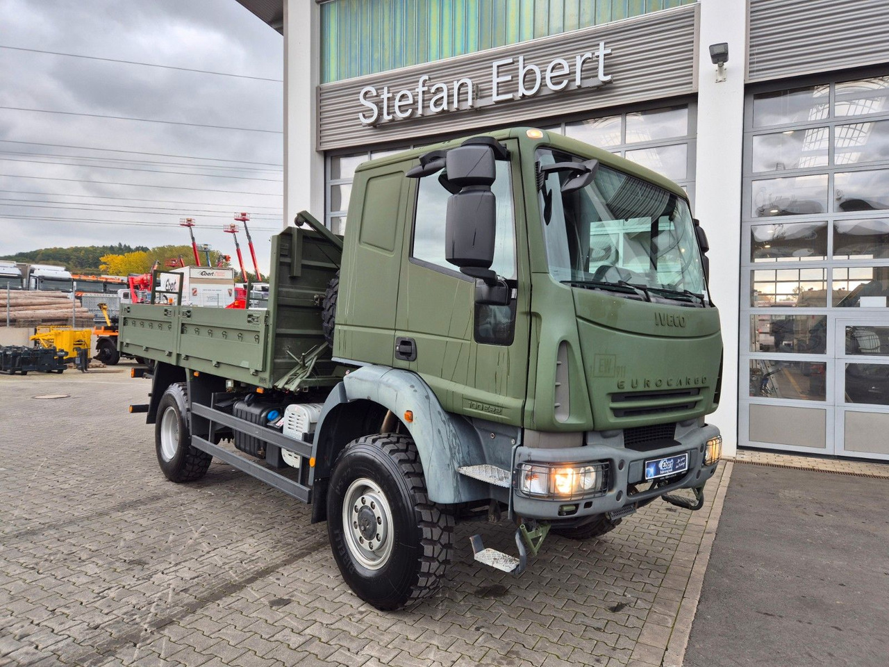 Iveco Eurocargo ML100E22WM-BW 4x4 Pritsche L-Haus Bett - Lastbil med lad: billede 2 Iveco Eurocargo ML100E22WM-BW 4x4 Pritsche L-Haus Bett - Lastbil med lad: billede 2