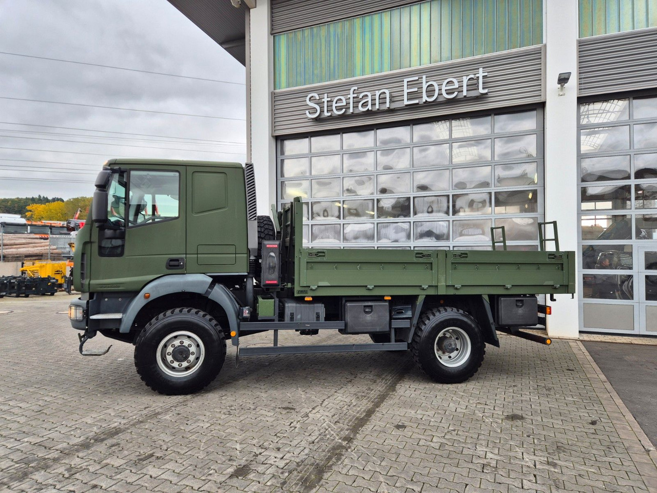 Iveco Eurocargo ML100E22WM-BW 4x4 Pritsche L-Haus Bett - Lastbil med lad: billede 5 Iveco Eurocargo ML100E22WM-BW 4x4 Pritsche L-Haus Bett - Lastbil med lad: billede 5