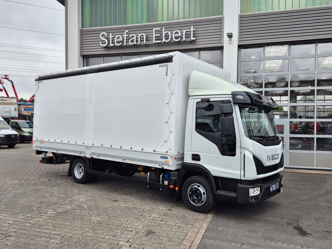 Iveco Eurocargo ML75E19/P LBW  Spoiler Klima 3 Sitze - Varebil med presenning: billede 4 Iveco Eurocargo ML75E19/P LBW  Spoiler Klima 3 Sitze - Varebil med presenning: billede 4