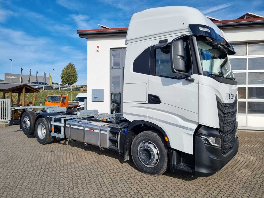 Iveco S-Way AS260S46 6x2 BDF-Wechsler Intarder 2x vorh Iveco S-Way AS260S46 6x2 BDF-Wechsler Intarder 2x vorh - Containerbil/ Veksellad lastbil: billede 2 Iveco S-Way AS260S46 6x2 BDF-Wechsler Intarder 2x vorh Iveco S-Way AS260S46 6x2 BDF-Wechsler Intarder 2x vorh - Containerbil/ Veksellad lastbil: billede 2