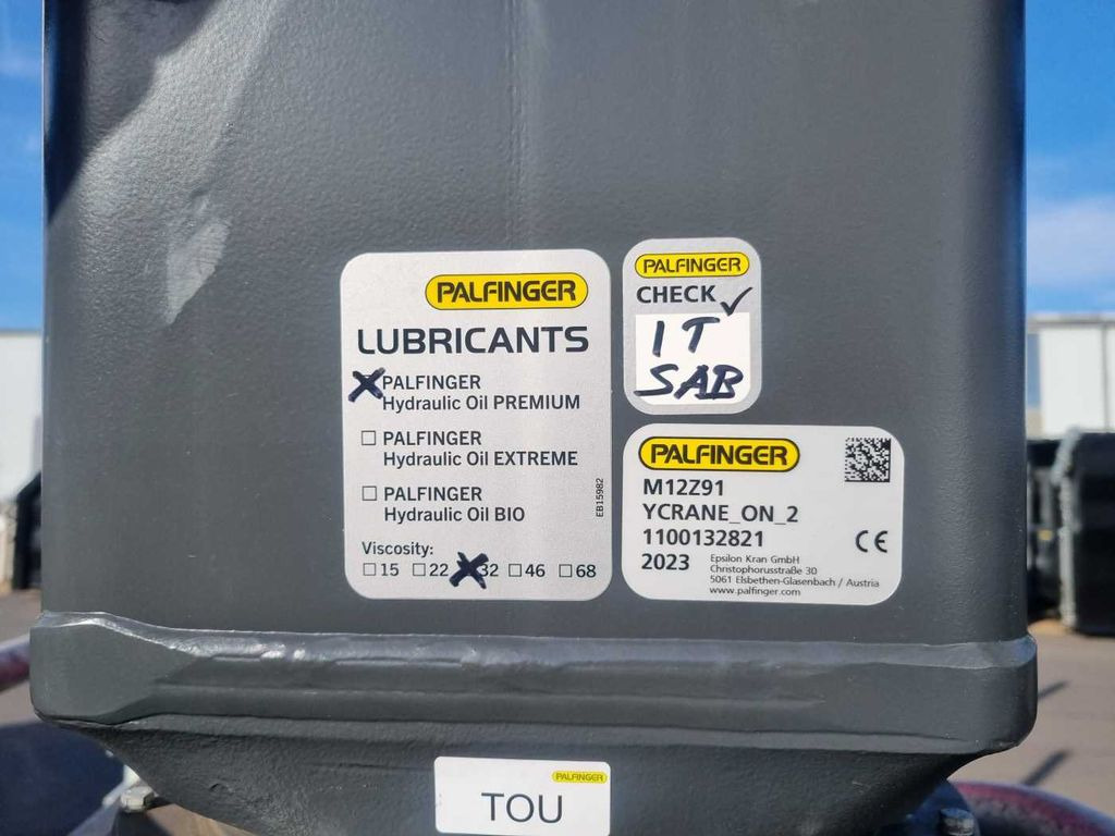 Leje en Iveco X-Way AS300X57 Z/P HR ON+ 6x4 (6x6 Hi Traction) Iveco X-Way AS300X57 Z/P HR ON+ 6x4 (6x6 Hi Traction) Iveco X-Way AS300X57 Z/P HR ON+ 6x4 (6x6 Hi Traction) Iveco X-Way AS300X57 Z/P HR ON+ 6x4 (6x6 Hi Traction): billede 11