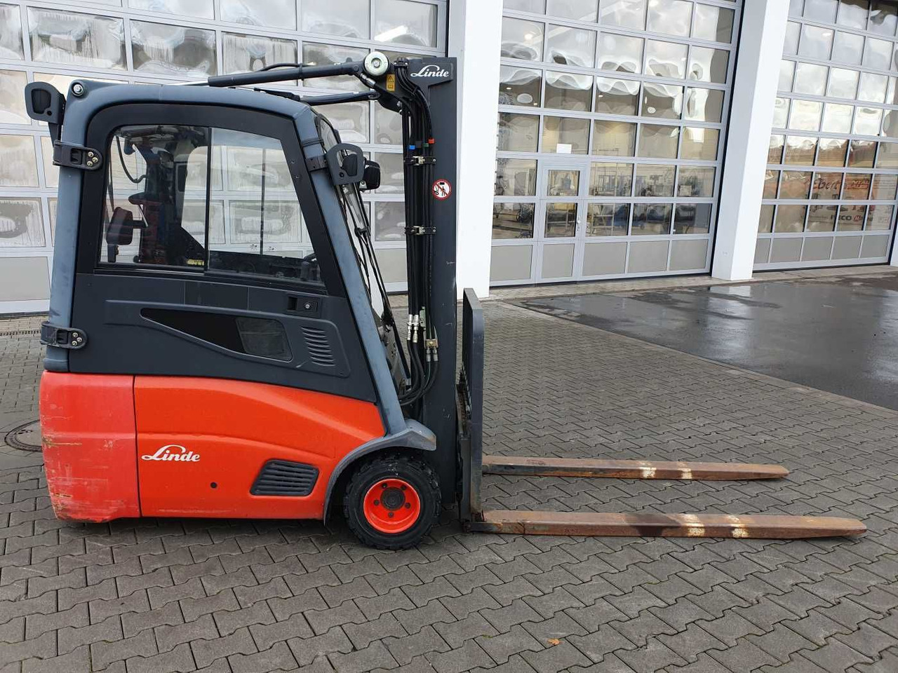 Linde E18 - 01 / Triplex: 4.50m! / SS / nur 5.672h! - El gaffeltruck: billede 3 Linde E18 - 01 / Triplex: 4.50m! / SS / nur 5.672h! - El gaffeltruck: billede 3