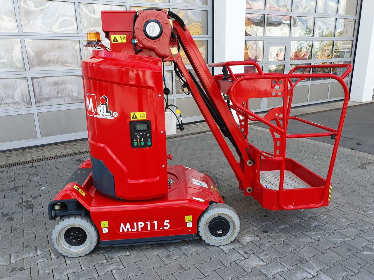 Magni MJP11.5 / Mastbühne / 11,2m! / nur 49h! - Lastbil med mandskabslift: billede 2 Magni MJP11.5 / Mastbühne / 11,2m! / nur 49h! - Lastbil med mandskabslift: billede 2