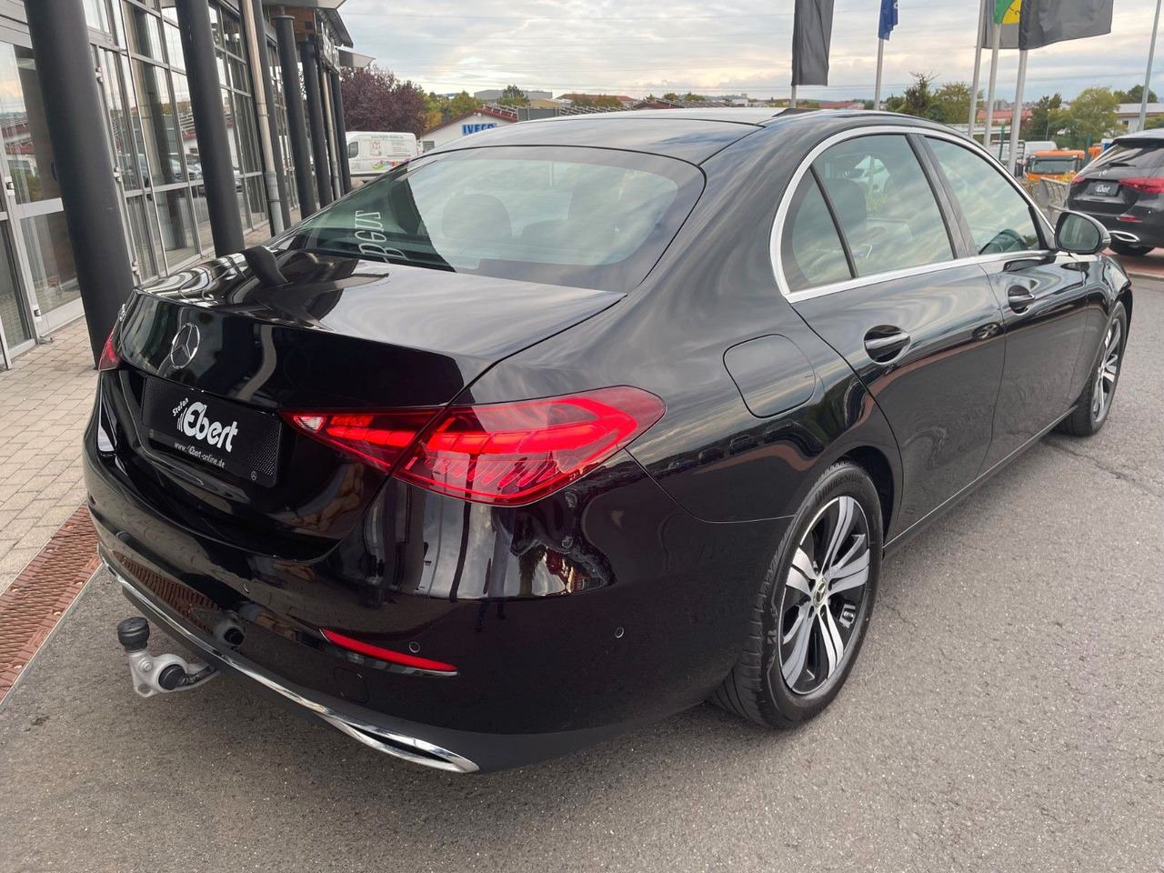 Mercedes-Benz C 200d AVANTGARDE LED+AHK+RKamera+MBUX+ - Sedan: billede 4 Mercedes-Benz C 200d AVANTGARDE LED+AHK+RKamera+MBUX+ - Sedan: billede 4