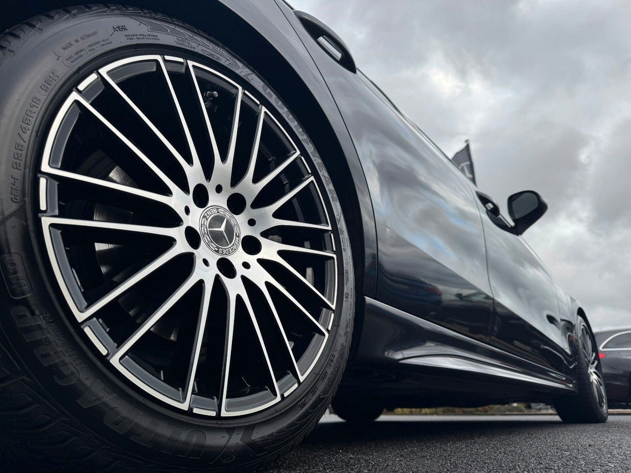 Mercedes-Benz C 300d AMG+AHK+RFK+Ambiente+Night+SportfahrW - Sedan: billede 5 Mercedes-Benz C 300d AMG+AHK+RFK+Ambiente+Night+SportfahrW - Sedan: billede 5