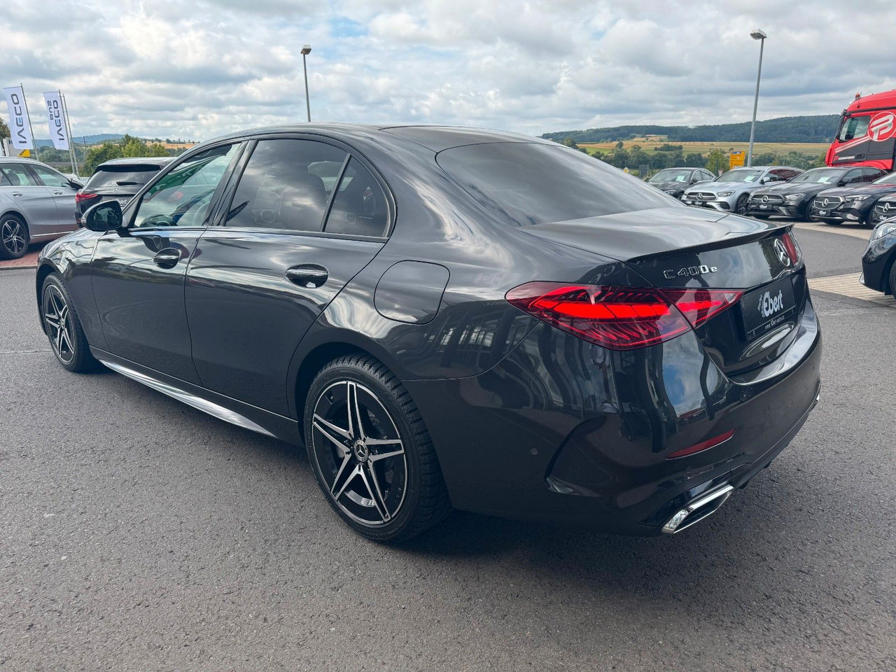 Mercedes-Benz C 400e 4M AMG+HUD+RFK+TotW+Ambiente+Night - Sedan: billede 4 Mercedes-Benz C 400e 4M AMG+HUD+RFK+TotW+Ambiente+Night - Sedan: billede 4