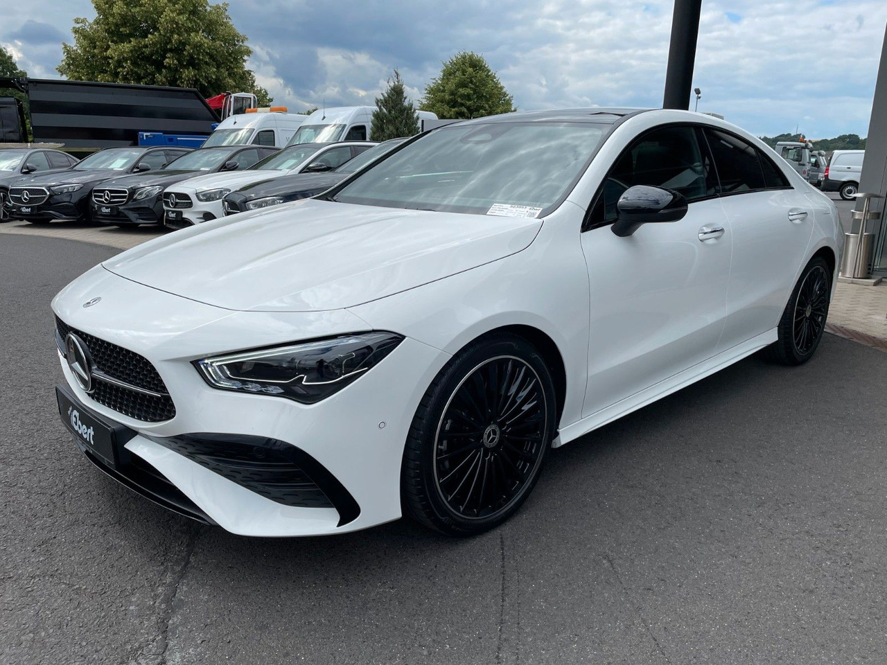 Mercedes-Benz CLA 200 AMG Pano+R-Kamera+19" - Coupé: billede 2 Mercedes-Benz CLA 200 AMG Pano+R-Kamera+19" - Coupé: billede 2
