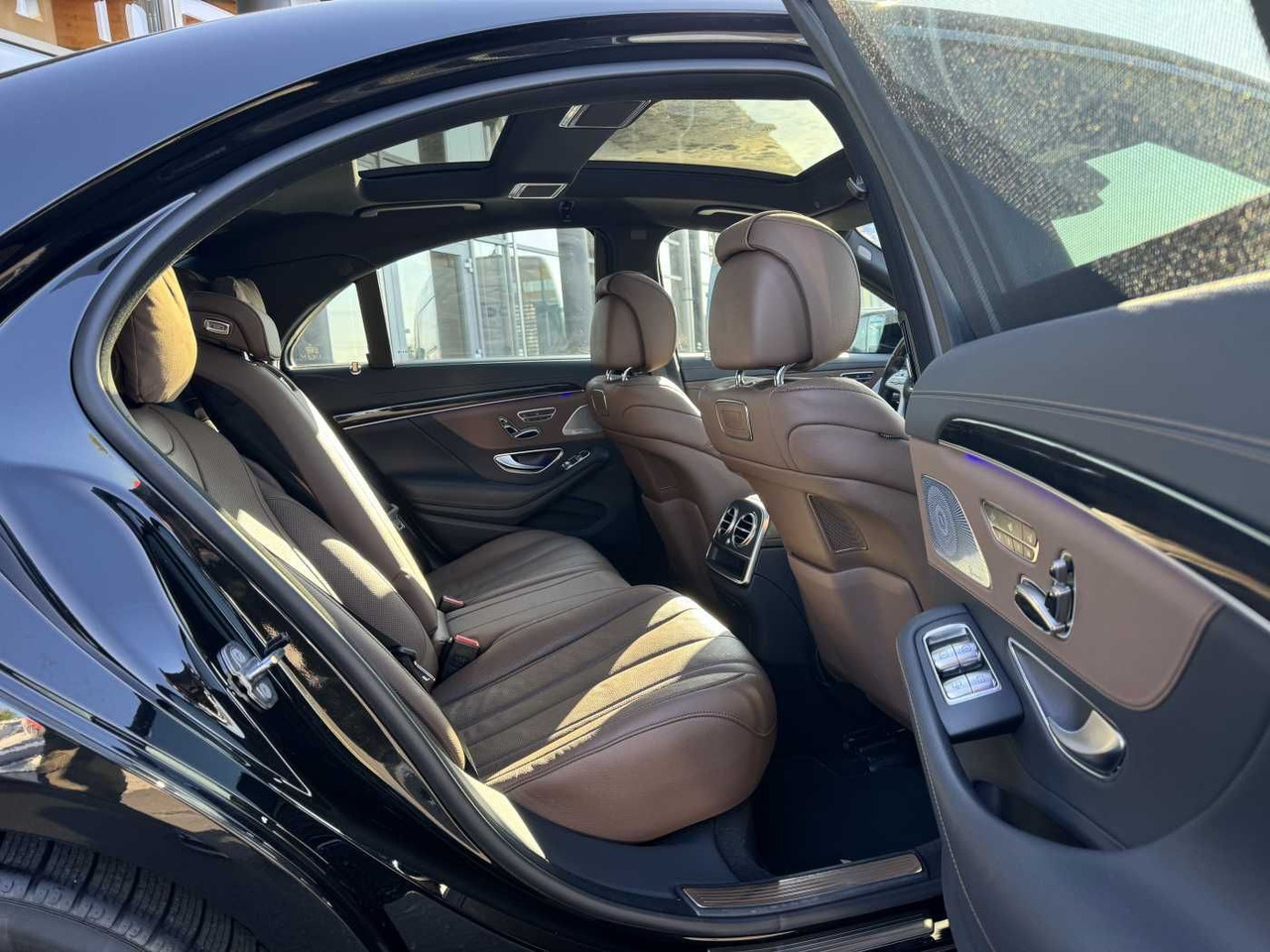Mercedes-Benz S 400d 4M AMG+Pano+Burm+Distr+Massage+ HUD - Sedan: billede 4 Mercedes-Benz S 400d 4M AMG+Pano+Burm+Distr+Massage+ HUD - Sedan: billede 4