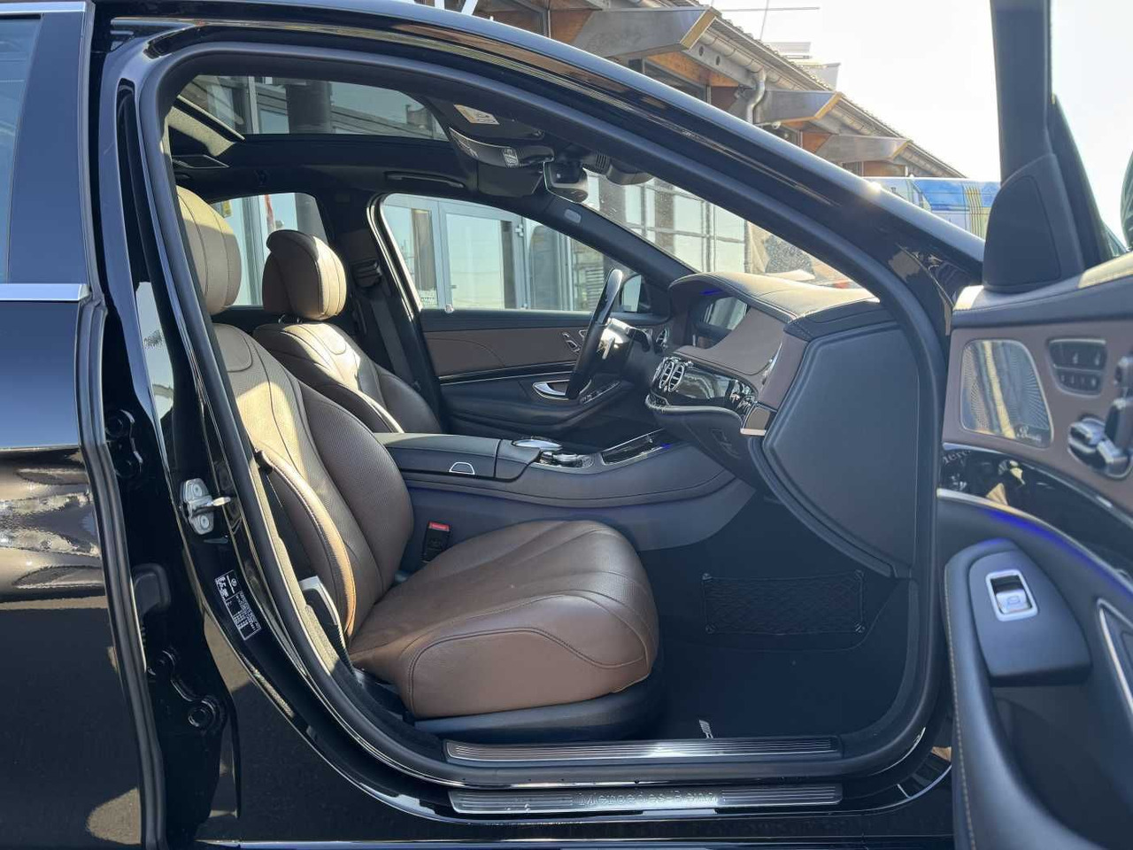 Mercedes-Benz S 400d 4M AMG+Pano+Burm+Distr+Massage+ HUD - Sedan: billede 3 Mercedes-Benz S 400d 4M AMG+Pano+Burm+Distr+Massage+ HUD - Sedan: billede 3