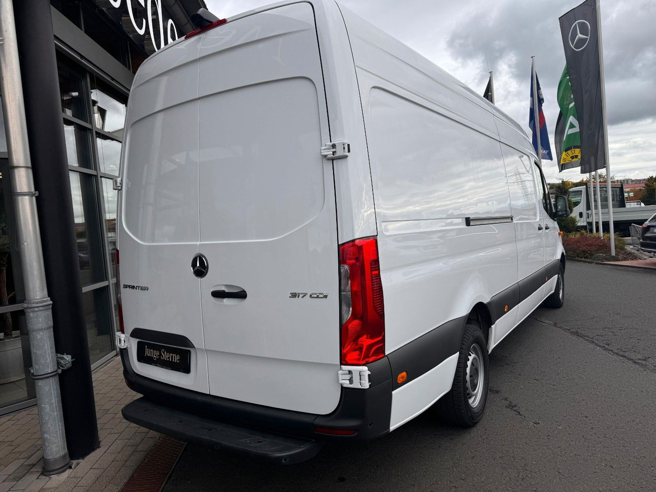 Mercedes-Benz Sprinter 317 CDI 4325 Klima 360 Schwing SHZ - Varevogn: billede 4 Mercedes-Benz Sprinter 317 CDI 4325 Klima 360 Schwing SHZ - Varevogn: billede 4