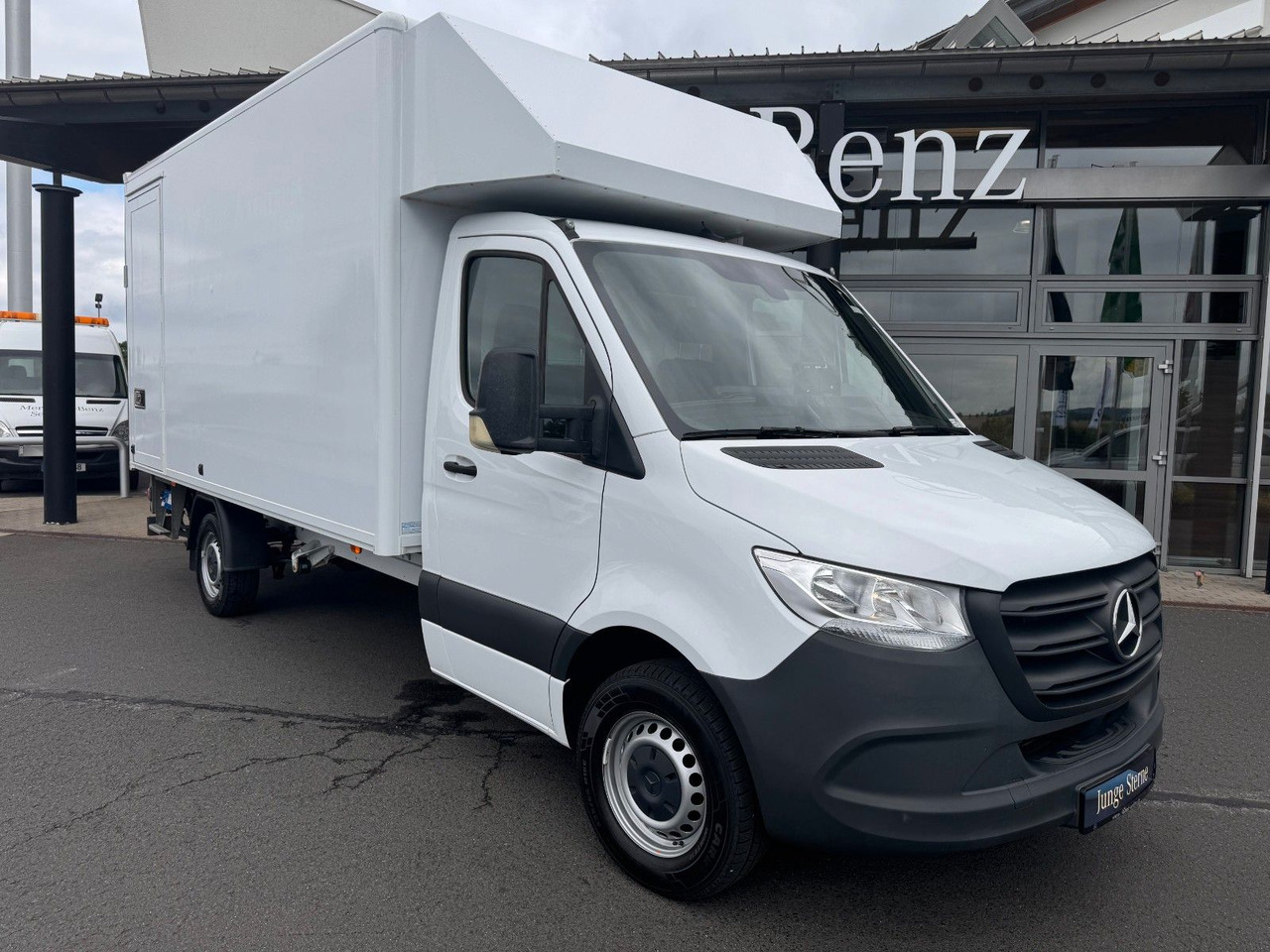 Mercedes-Benz Sprinter 317 CDI 4325 Koffer LBW Klima Kamera - Varebil med kasse: billede 1 Mercedes-Benz Sprinter 317 CDI 4325 Koffer LBW Klima Kamera - Varebil med kasse: billede 1