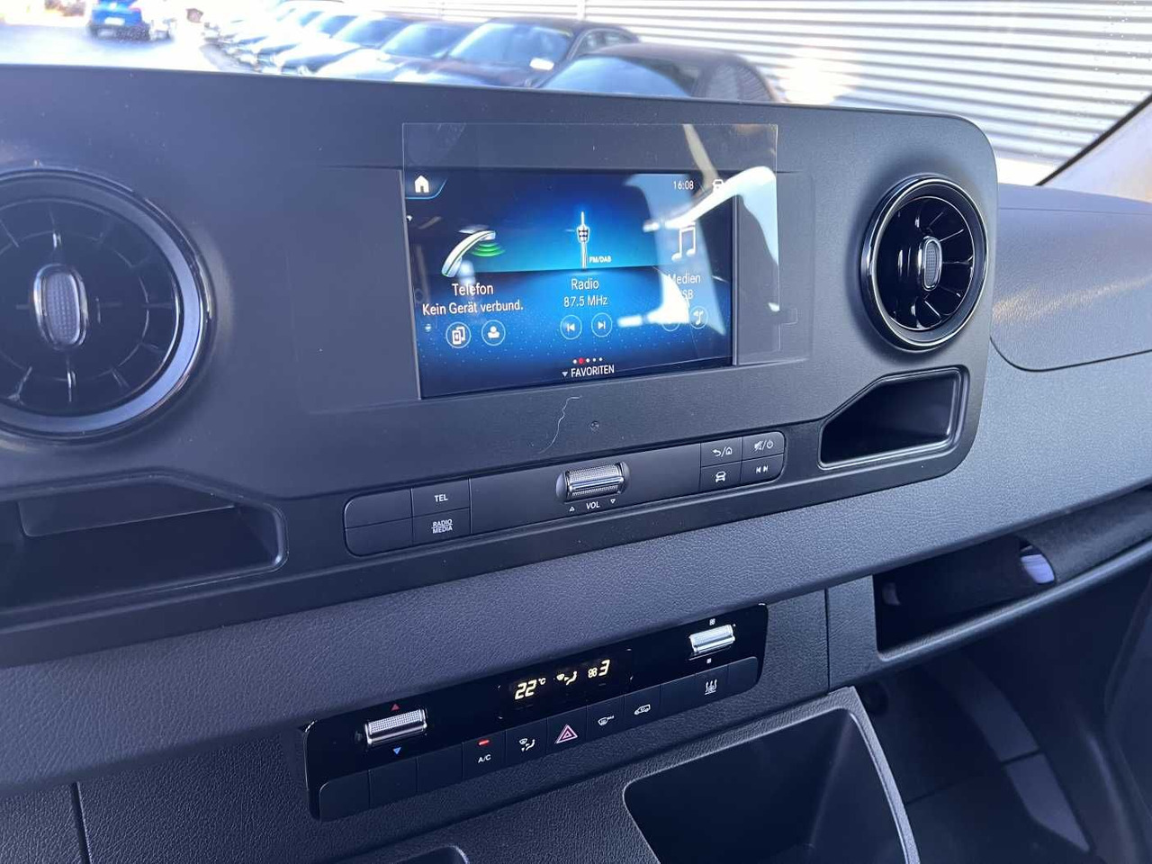 Ladbil, Mandskabsbil Mercedes-Benz Sprinter 317 CDI DoKa 4325 Klima MBUX Stdheiz: billede 9