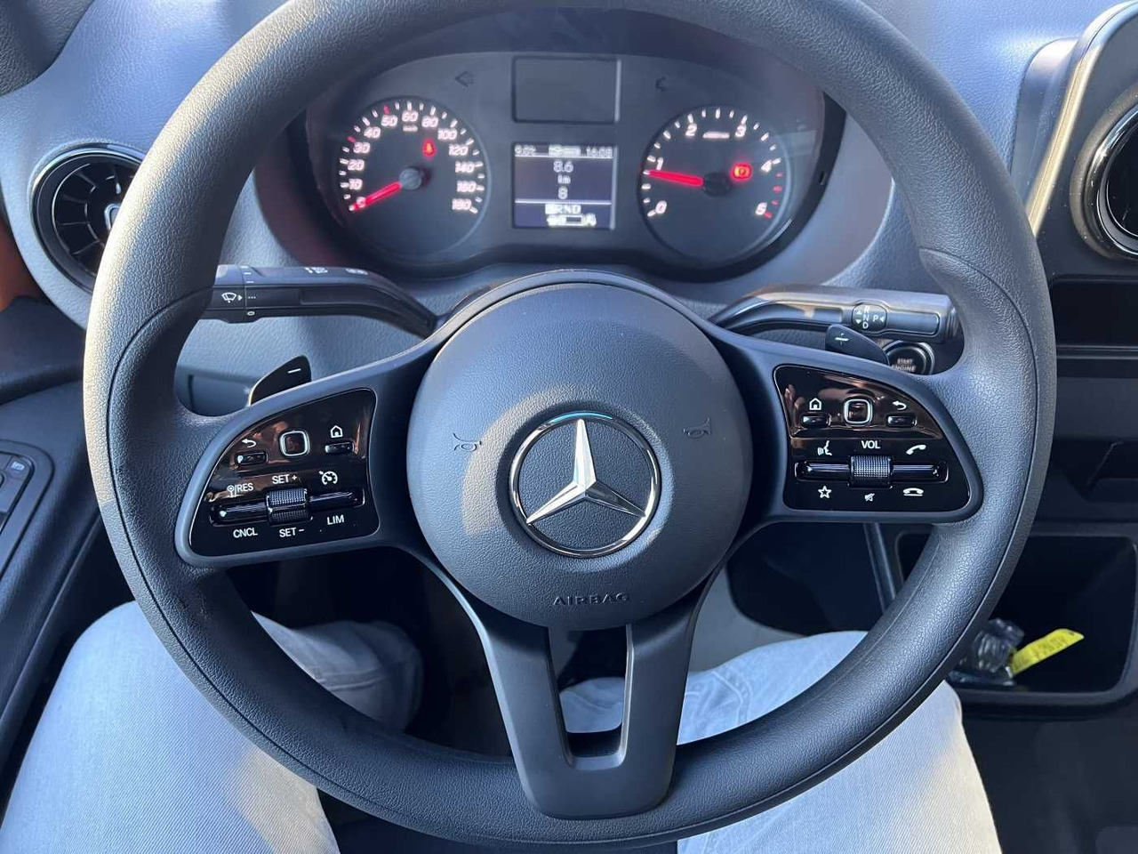 Ladbil, Mandskabsbil Mercedes-Benz Sprinter 317 CDI DoKa 4325 Klima MBUX Stdheiz: billede 11