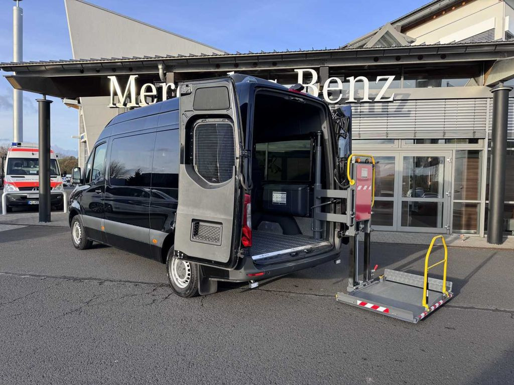 Mercedes-Benz Sprinter 317 CDI Rollstuhl-/Behinderten-Lift AMF Mercedes-Benz Sprinter 317 CDI Rollstuhl-/Behinderten-Lift AMF - Minibus, Persontransport: billede 1 Mercedes-Benz Sprinter 317 CDI Rollstuhl-/Behinderten-Lift AMF Mercedes-Benz Sprinter 317 CDI Rollstuhl-/Behinderten-Lift AMF - Minibus, Persontransport: billede 1