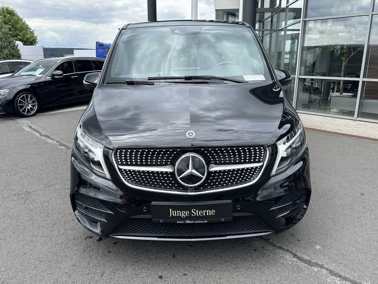Mercedes-Benz V 300 d 4MATIC EXCLUSIVE AMG Panorama DISTRONIC - Stationcar: billede 2 Mercedes-Benz V 300 d 4MATIC EXCLUSIVE AMG Panorama DISTRONIC - Stationcar: billede 2