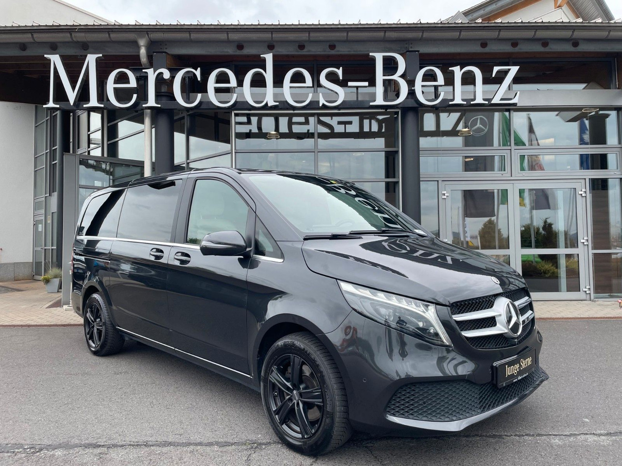 Mercedes-Benz V 300 d AVA ED 4MATIC Sitzklima Burmester 6Sitze - Stationcar: billede 1 Mercedes-Benz V 300 d AVA ED 4MATIC Sitzklima Burmester 6Sitze - Stationcar: billede 1