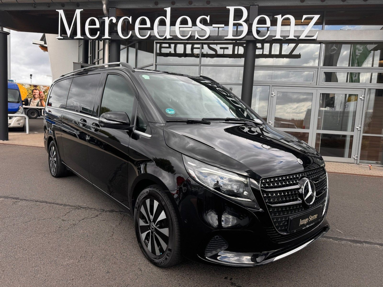 Mercedes-Benz V 300 d AVANTGARDE Extralang 360Kamera Standheiz - Stationcar: billede 1 Mercedes-Benz V 300 d AVANTGARDE Extralang 360Kamera Standheiz - Stationcar: billede 1