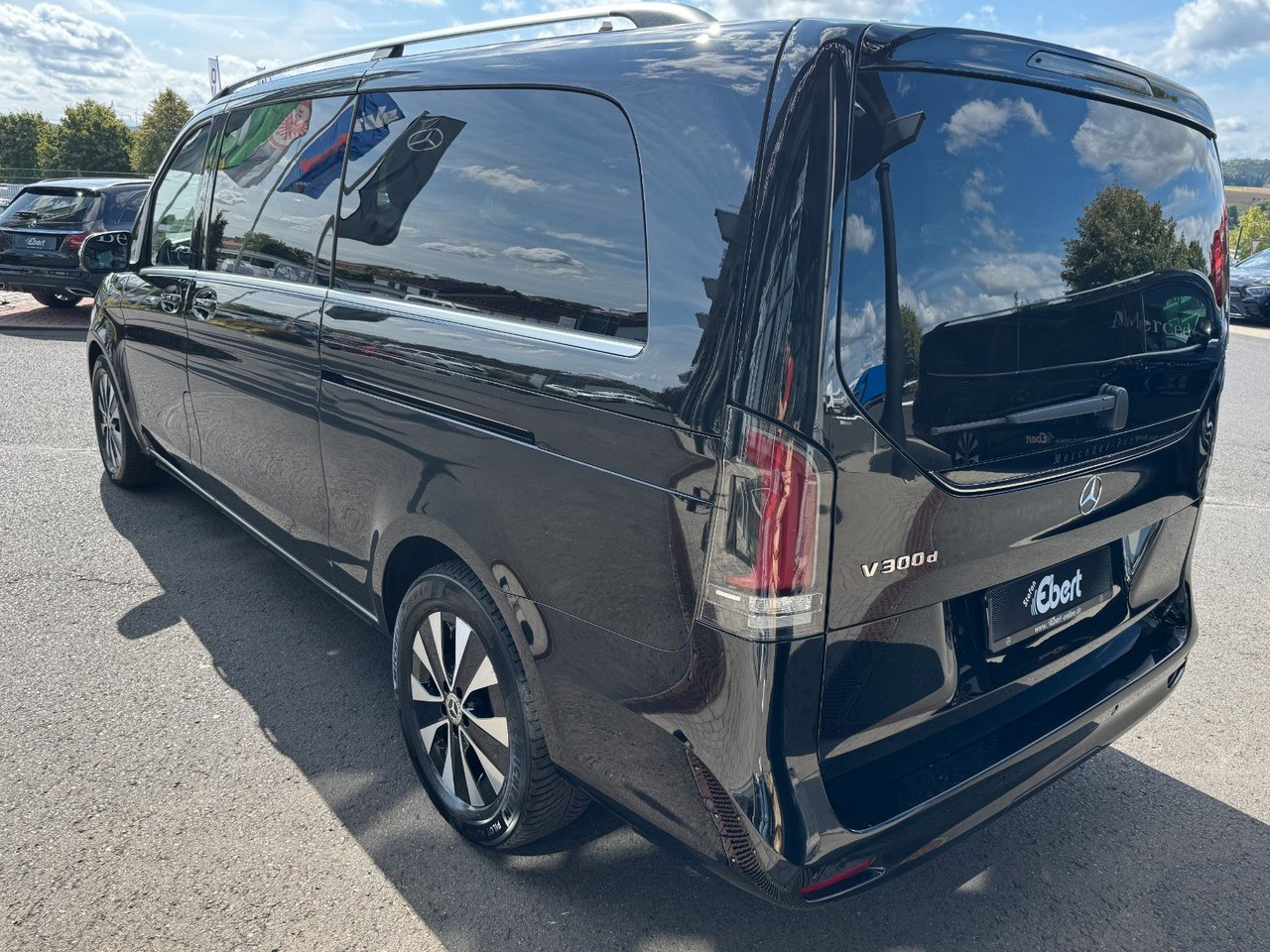 Mercedes-Benz V 300 d AVANTGARDE Extralang 360Kamera Standheiz - Stationcar: billede 3 Mercedes-Benz V 300 d AVANTGARDE Extralang 360Kamera Standheiz - Stationcar: billede 3