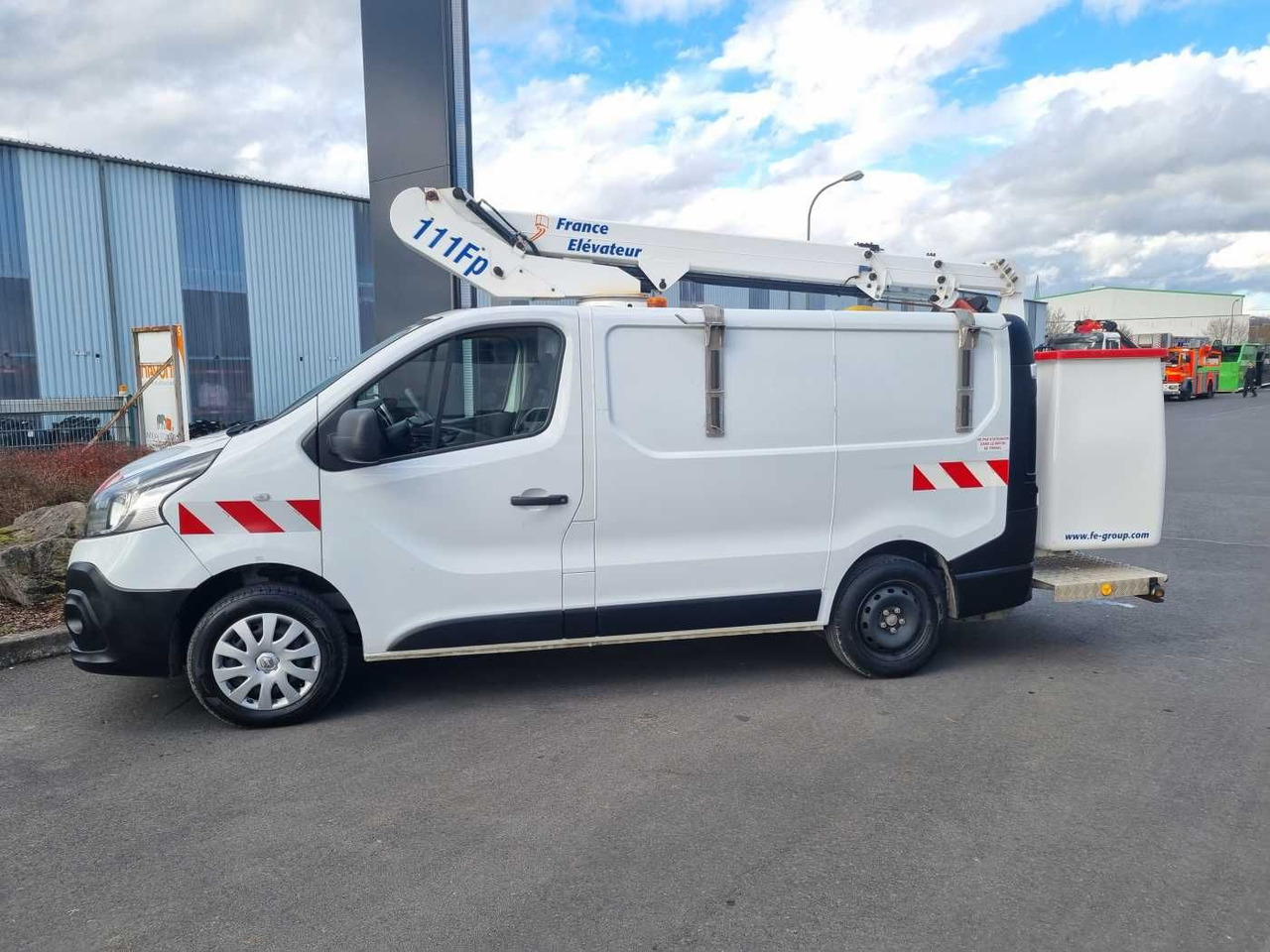 Renault Trafic dCi 120 L1H1 / France Elavateur 10,6m - Lastbil med mandskabslift: billede 4 Renault Trafic dCi 120 L1H1 / France Elavateur 10,6m - Lastbil med mandskabslift: billede 4