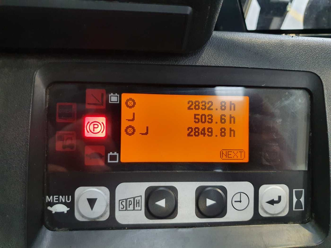 Leje en Toyota 8FBET15 / Batterie 07/2023 / HH: 4.3m! / 2.849h Toyota 8FBET15 / Batterie 07/2023 / HH: 4.3m! / 2.849h: billede 11 Leje en Toyota 8FBET15 / Batterie 07/2023 / HH: 4.3m! / 2.849h Toyota 8FBET15 / Batterie 07/2023 / HH: 4.3m! / 2.849h: billede 11