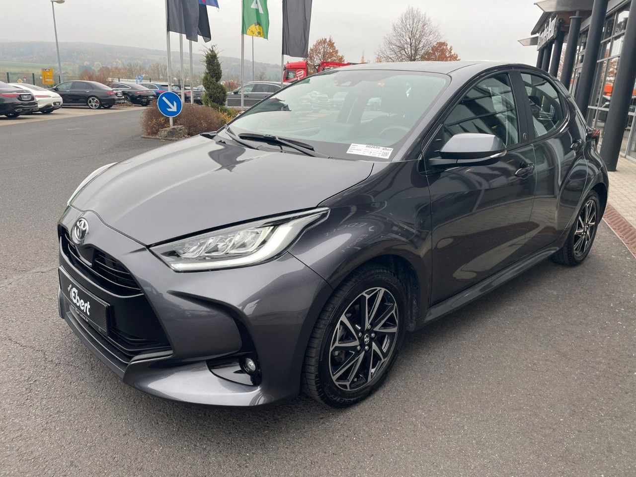 Toyota Yaris 1.5 VVT-iE Aut. Team D AHK+R-Kamera+SHZ - Bil: billede 3 Toyota Yaris 1.5 VVT-iE Aut. Team D AHK+R-Kamera+SHZ - Bil: billede 3