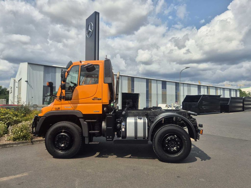 Unimog U 400 4x4 Fahrgestell Vario Pilot Zapfwelle LOF Unimog U 400 4x4 Fahrgestell Vario Pilot Zapfwelle LOF - Lastbil chassis: billede 5 Unimog U 400 4x4 Fahrgestell Vario Pilot Zapfwelle LOF Unimog U 400 4x4 Fahrgestell Vario Pilot Zapfwelle LOF - Lastbil chassis: billede 5