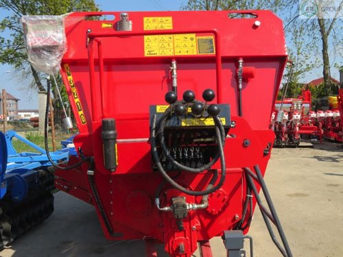 Fimaks Futtermischer FMHII 8m3/Mixer feeder/Carro mezclad - Fuldfoderblander: billede 2 Fimaks Futtermischer FMHII 8m3/Mixer feeder/Carro mezclad - Fuldfoderblander: billede 2