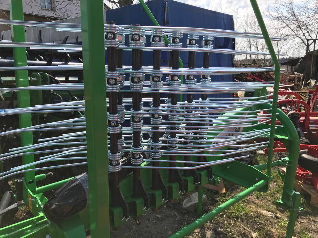 Inter-Tech Rotary Rake ZKT-420, 4.2 m - Høvender: billede 3 Inter-Tech Rotary Rake ZKT-420, 4.2 m - Høvender: billede 3