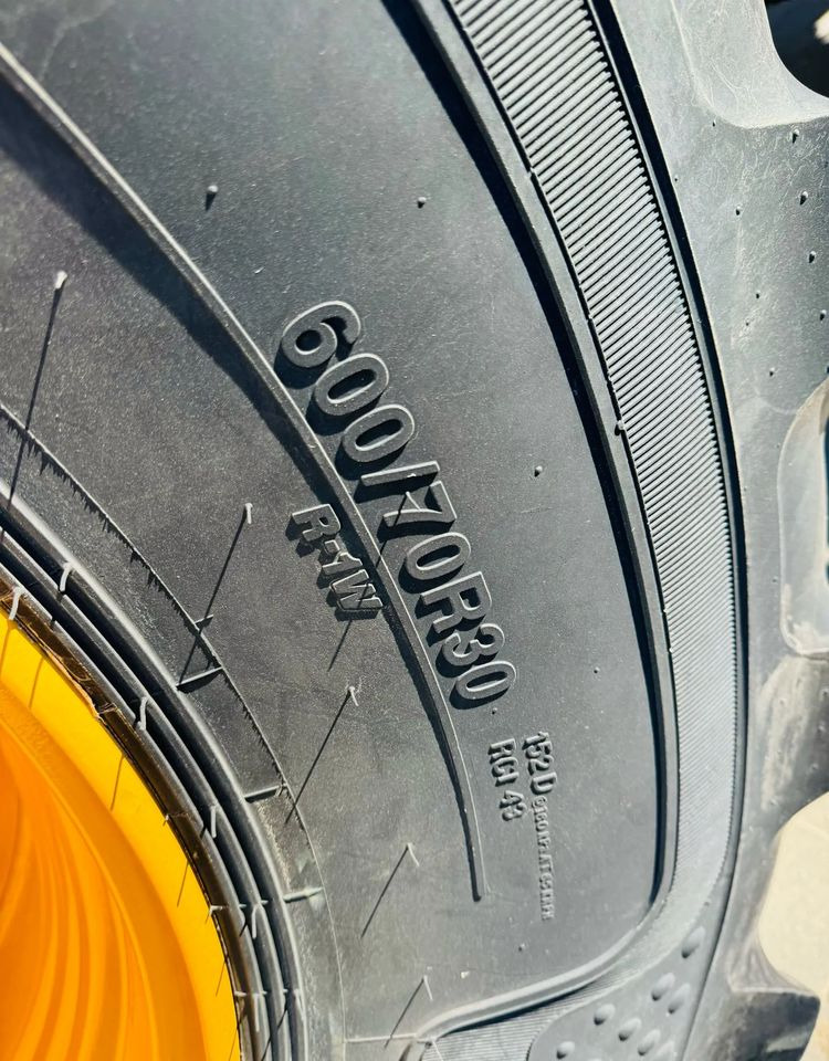 JCB Fastrac 4220 - Traktor: billede 5 JCB Fastrac 4220 - Traktor: billede 5