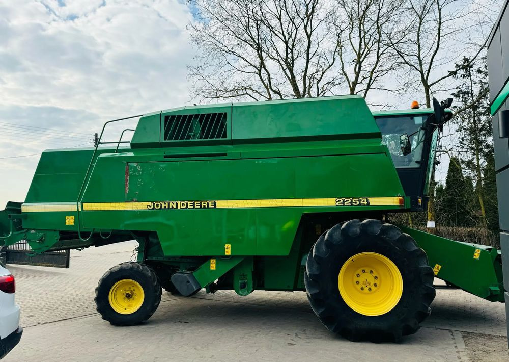 John Deere 2254 - Mejetærsker: billede 3 John Deere 2254 - Mejetærsker: billede 3