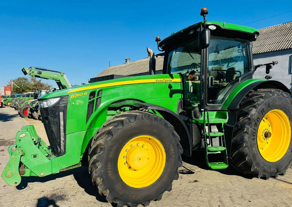John Deere 8260R - Traktor: billede 2 John Deere 8260R - Traktor: billede 2