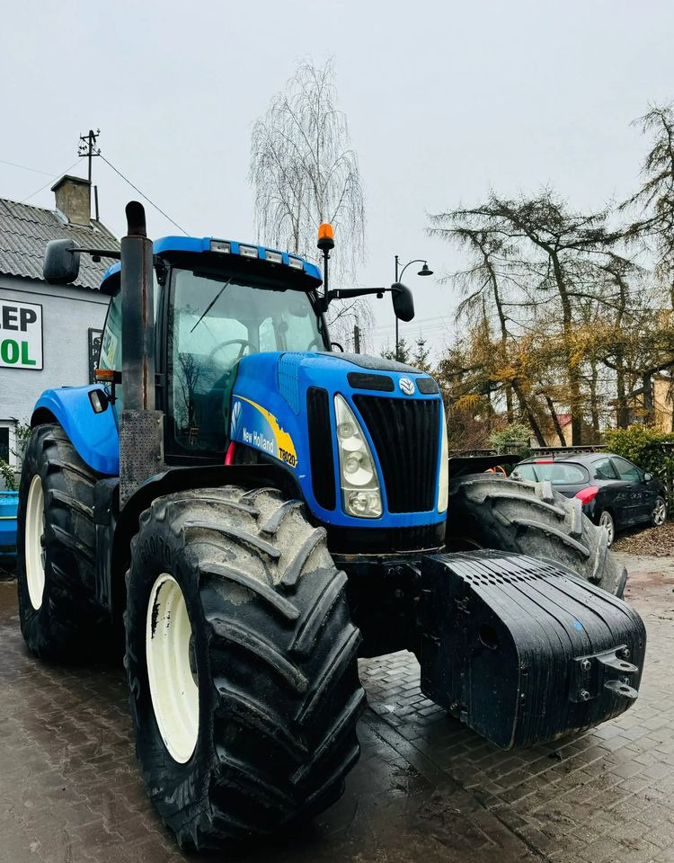 New Holland T8020 - Traktor: billede 2 New Holland T8020 - Traktor: billede 2