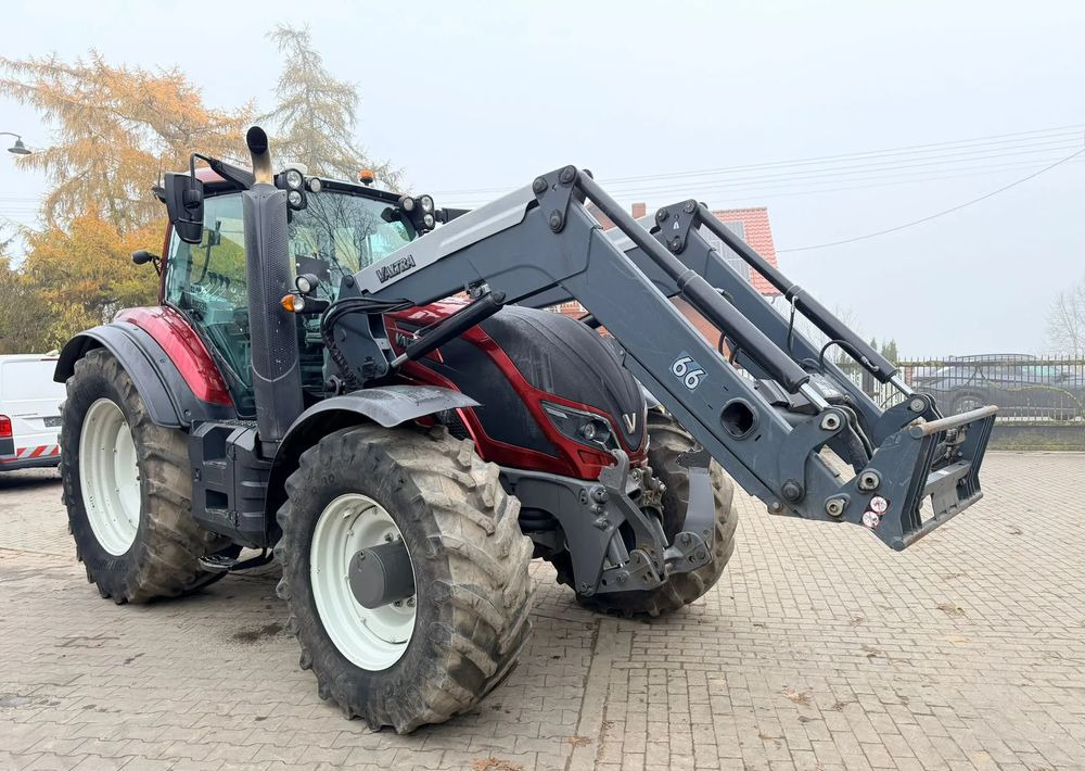 Valtra T174 - Traktor: billede 2 Valtra T174 - Traktor: billede 2