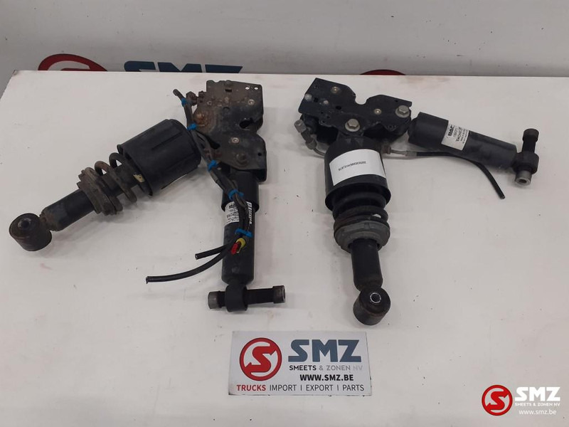 DAF Occ set cabineschokdempers achter DAF - Støddæmper for Lastbil: billede 1 DAF Occ set cabineschokdempers achter DAF - Støddæmper for Lastbil: billede 1