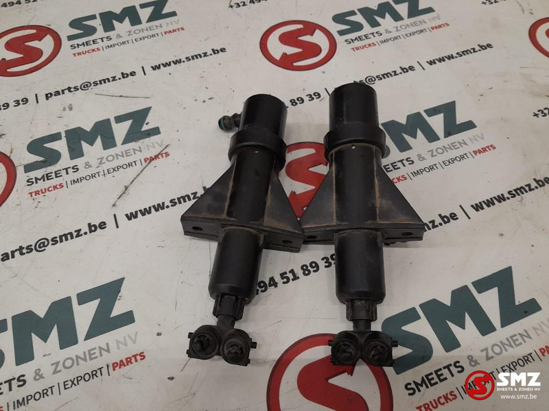 MAN Occ set van 2 koplampsproeiers MAN - Førerhus og interiør for Lastbil: billede 2 MAN Occ set van 2 koplampsproeiers MAN - Førerhus og interiør for Lastbil: billede 2