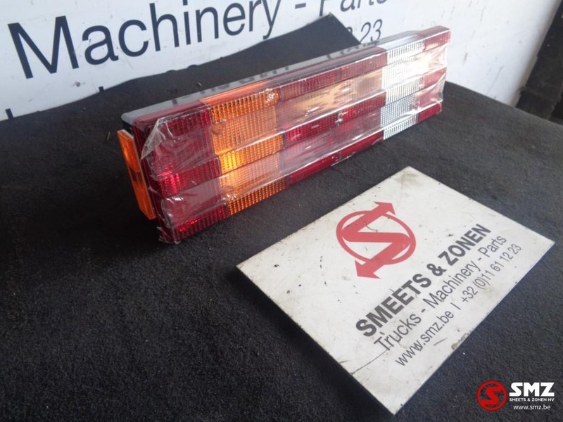 Mercedes-Benz Achterlicht mercedes met nr plaat verlichting - Baglygte for Lastbil: billede 1 Mercedes-Benz Achterlicht mercedes met nr plaat verlichting - Baglygte for Lastbil: billede 1