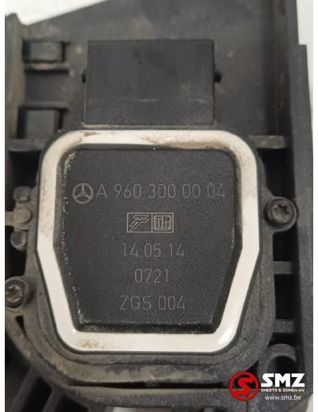 Mercedes-Benz Occ gaspedaal Mercedes - Førerhus og interiør for Lastbil: billede 5 Mercedes-Benz Occ gaspedaal Mercedes - Førerhus og interiør for Lastbil: billede 5