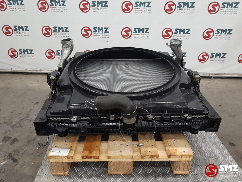 Mercedes-Benz Occ radiator + intercooler Mercedes - Køler for Lastbil: billede 1 Mercedes-Benz Occ radiator + intercooler Mercedes - Køler for Lastbil: billede 1