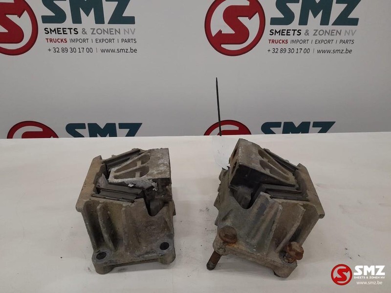 Mercedes-Benz Occ set motorsteunen Mercedes Actros 1831 A9412415 - Motorophæng for Lastbil: billede 3 Mercedes-Benz Occ set motorsteunen Mercedes Actros 1831 A9412415 - Motorophæng for Lastbil: billede 3