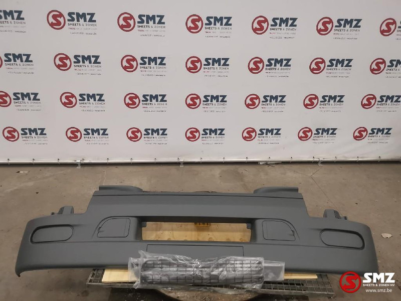 Renault Bumper zonder gaten en spoiler Renault Premium - Kofanger for Lastbil: billede 1 Renault Bumper zonder gaten en spoiler Renault Premium - Kofanger for Lastbil: billede 1