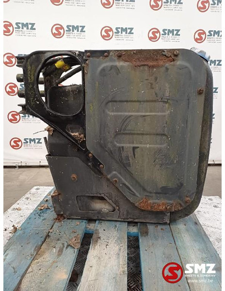 Renault Occ AdBluetank 60L Renault - Brændstofsystem for Lastbil: billede 3 Renault Occ AdBluetank 60L Renault - Brændstofsystem for Lastbil: billede 3