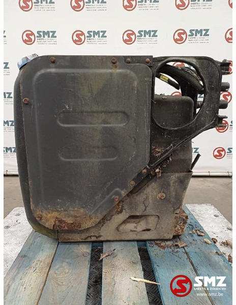 Renault Occ AdBluetank 60L Renault - Brændstofsystem for Lastbil: billede 2 Renault Occ AdBluetank 60L Renault - Brændstofsystem for Lastbil: billede 2