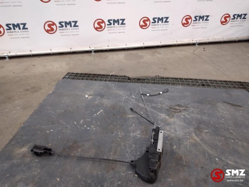 Renault Occ Deurslot rechts Renault T - Dør og reservedele for Lastbil: billede 2 Renault Occ Deurslot rechts Renault T - Dør og reservedele for Lastbil: billede 2