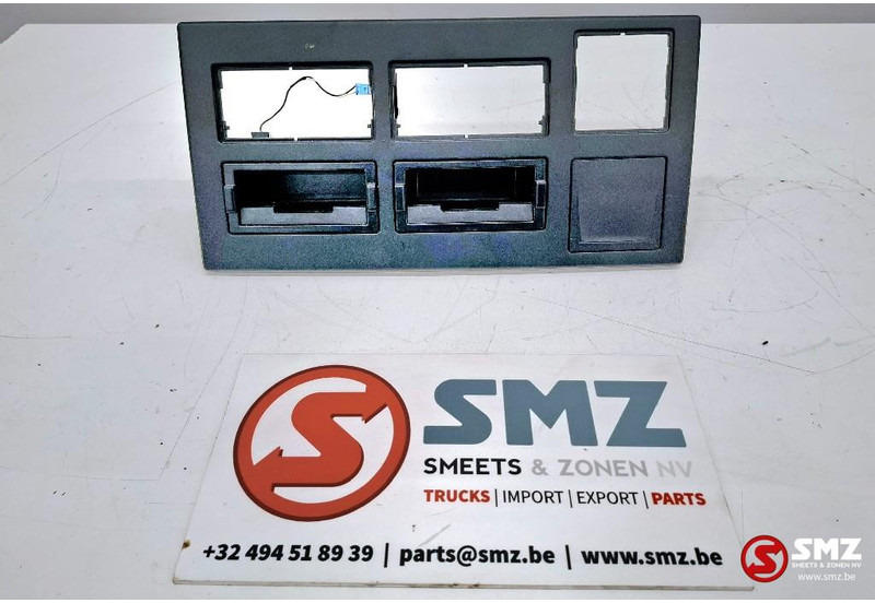 Førerhus og interiør for Lastbil Renault Occ diverse dashborddelen Renault: billede 10