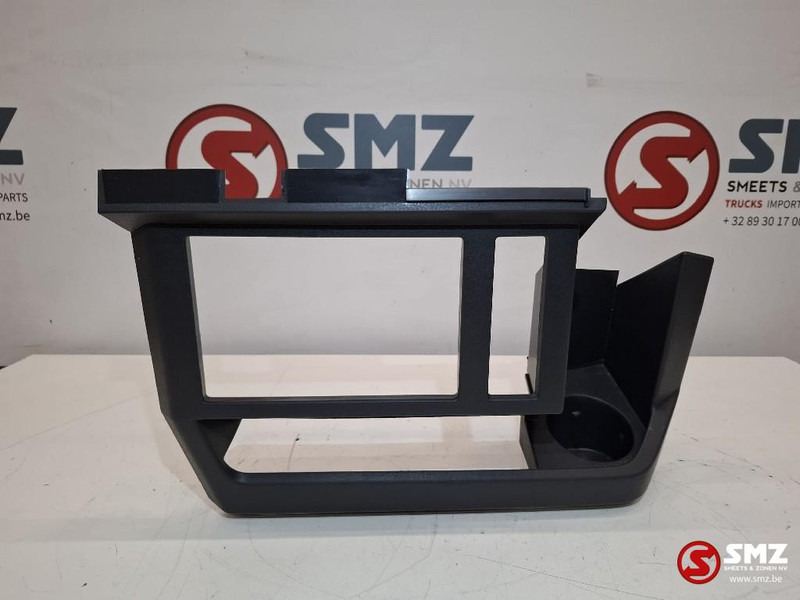 Førerhus og interiør for Lastbil Renault Occ diverse dashborddelen Renault: billede 6