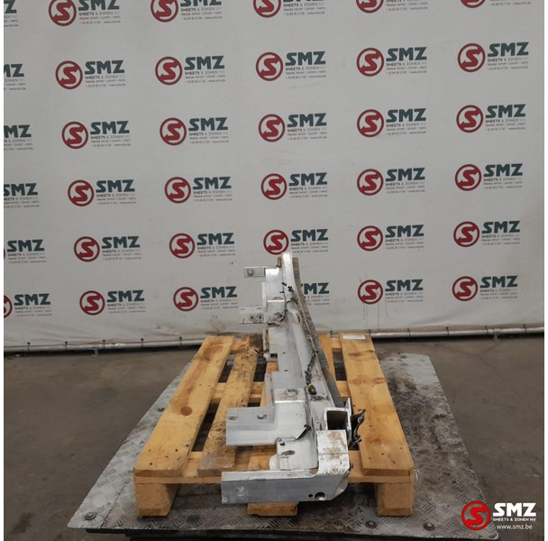 Renault Occ onderrijdbeveiliging Renault - Kofanger for Lastbil: billede 3 Renault Occ onderrijdbeveiliging Renault - Kofanger for Lastbil: billede 3